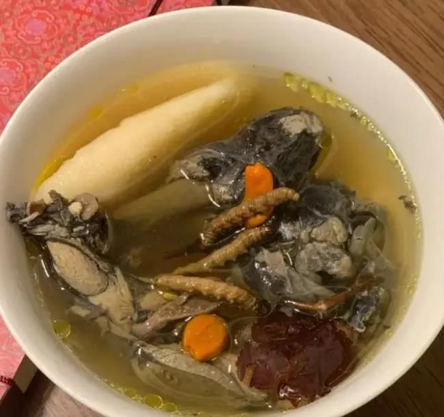 冬蟲(chóng)夏草和哪些食材可以一起煲湯？