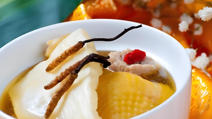 <a href=http://m.ddhuz.com/yangsheng/ target=_blank class=infotextkey>冬蟲夏草的作用</a>有哪些